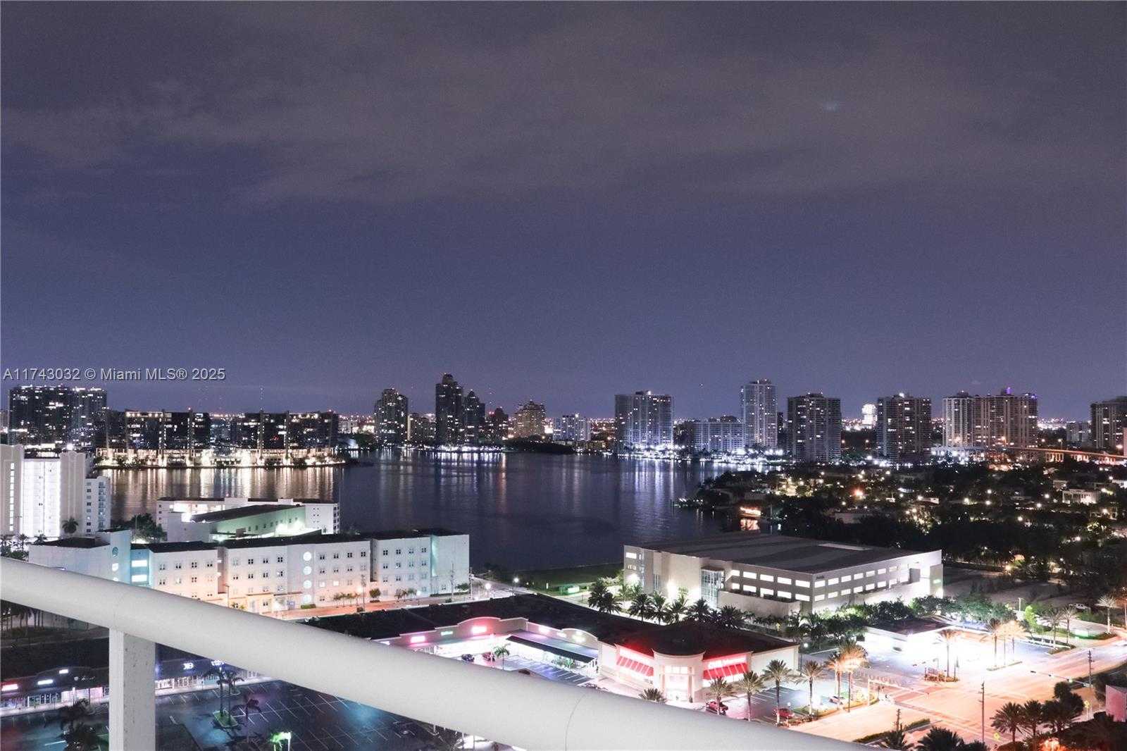 Small Image of Trump Palace, 18101 Collins Ave, Sunny Isles Beach, FL 33160, USA Number 21