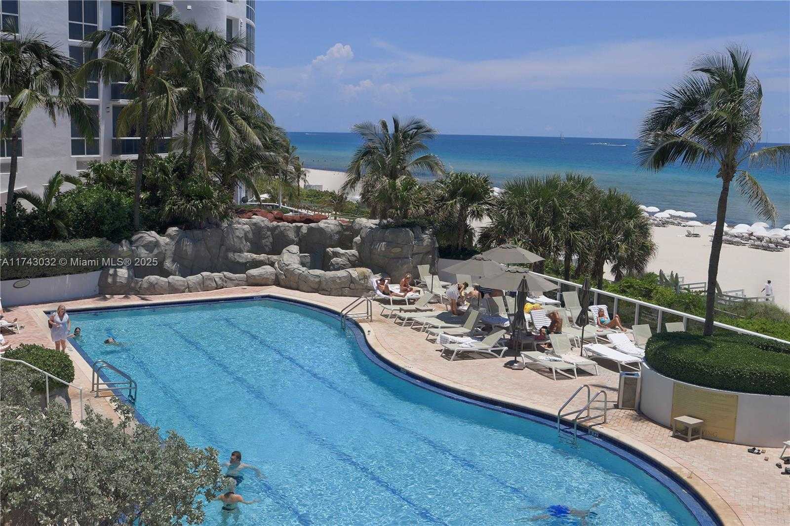 Small Image of Trump Palace, 18101 Collins Ave, Sunny Isles Beach, FL 33160, USA Number 29