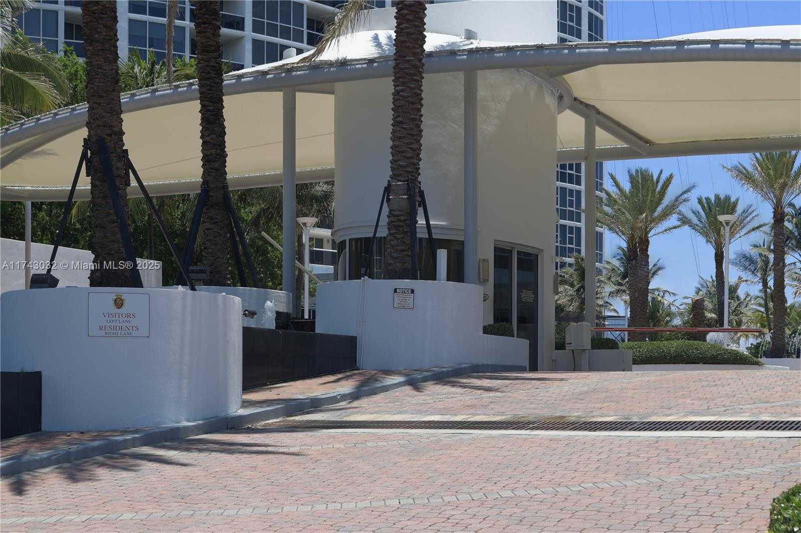 Small Image of Trump Palace, 18101 Collins Ave, Sunny Isles Beach, FL 33160, USA Number 35