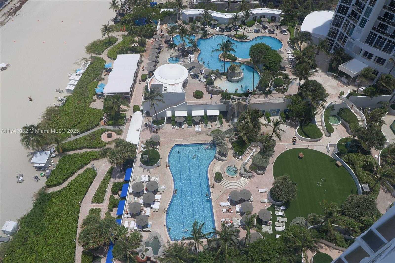 Small Image of Trump Palace, 18101 Collins Ave, Sunny Isles Beach, FL 33160, USA Number 37