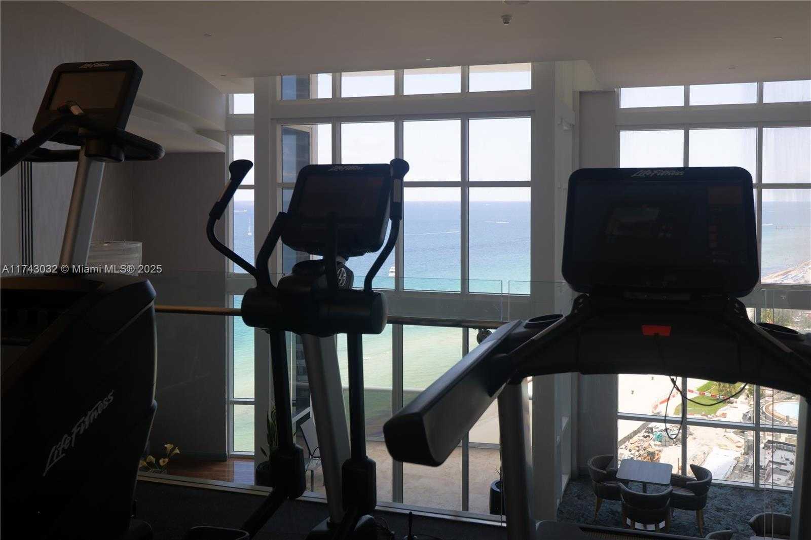 Small Image of Trump Palace, 18101 Collins Ave, Sunny Isles Beach, FL 33160, USA Number 44