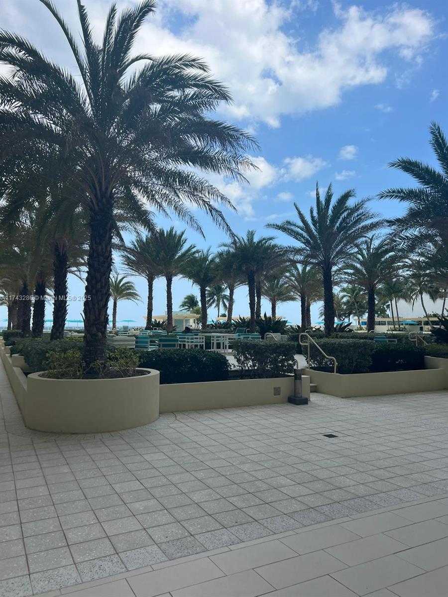 Small Image of 2501 SOUTH OCEAN DR #PH32, Hollywood Number 22
