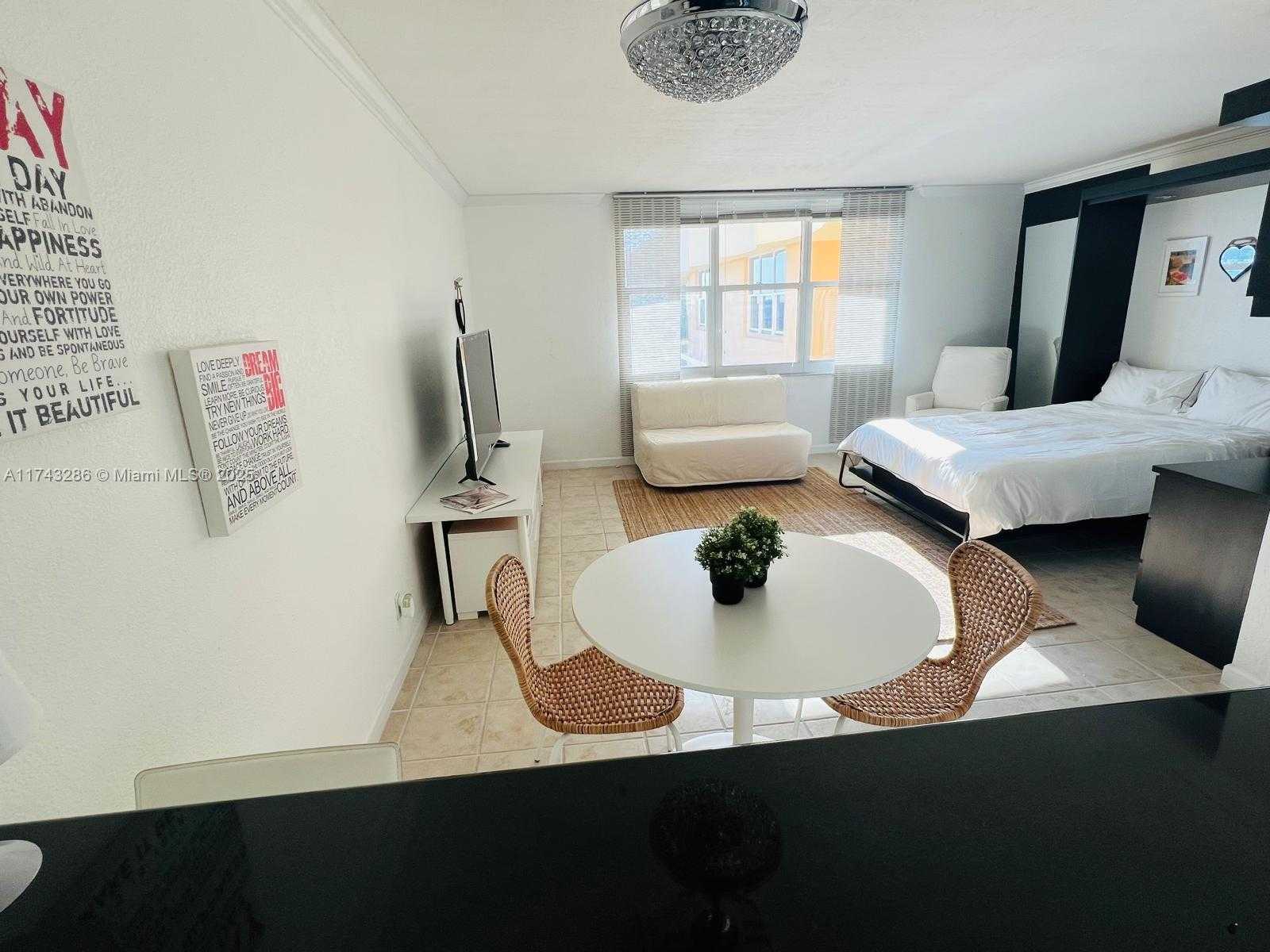 Small Image of 2501 SOUTH OCEAN DR #PH32, Hollywood Number 7
