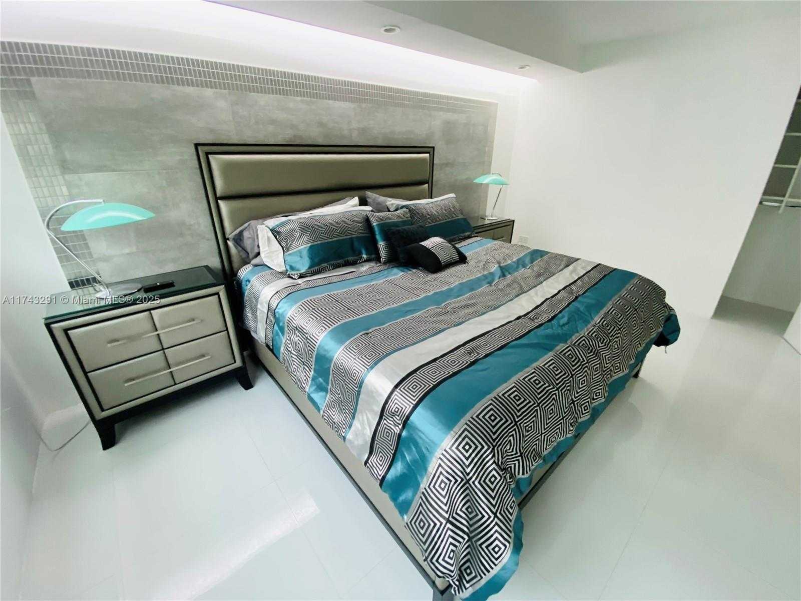 Small Image of 1881 WASHINGTON AVE #2D, Miami Beach Number 11