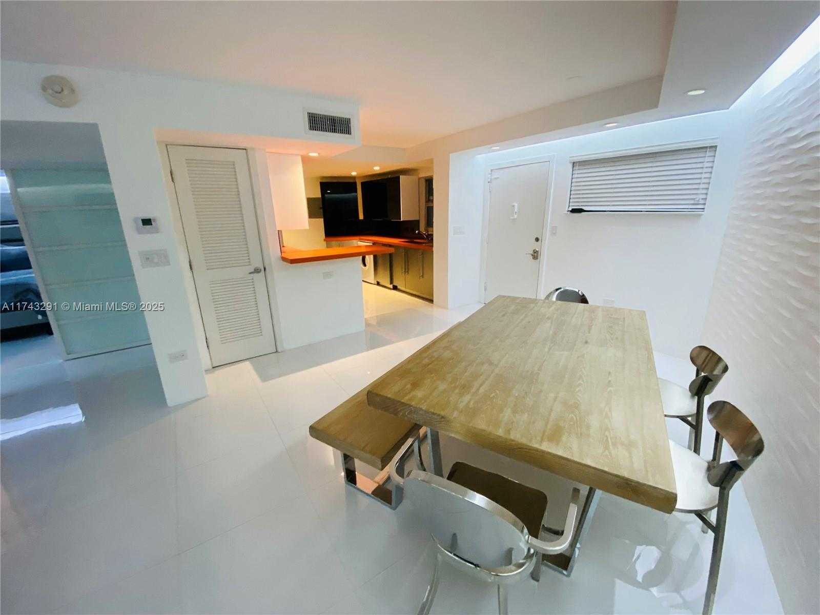 Small Image of 1881 WASHINGTON AVE #2D, Miami Beach Number 9