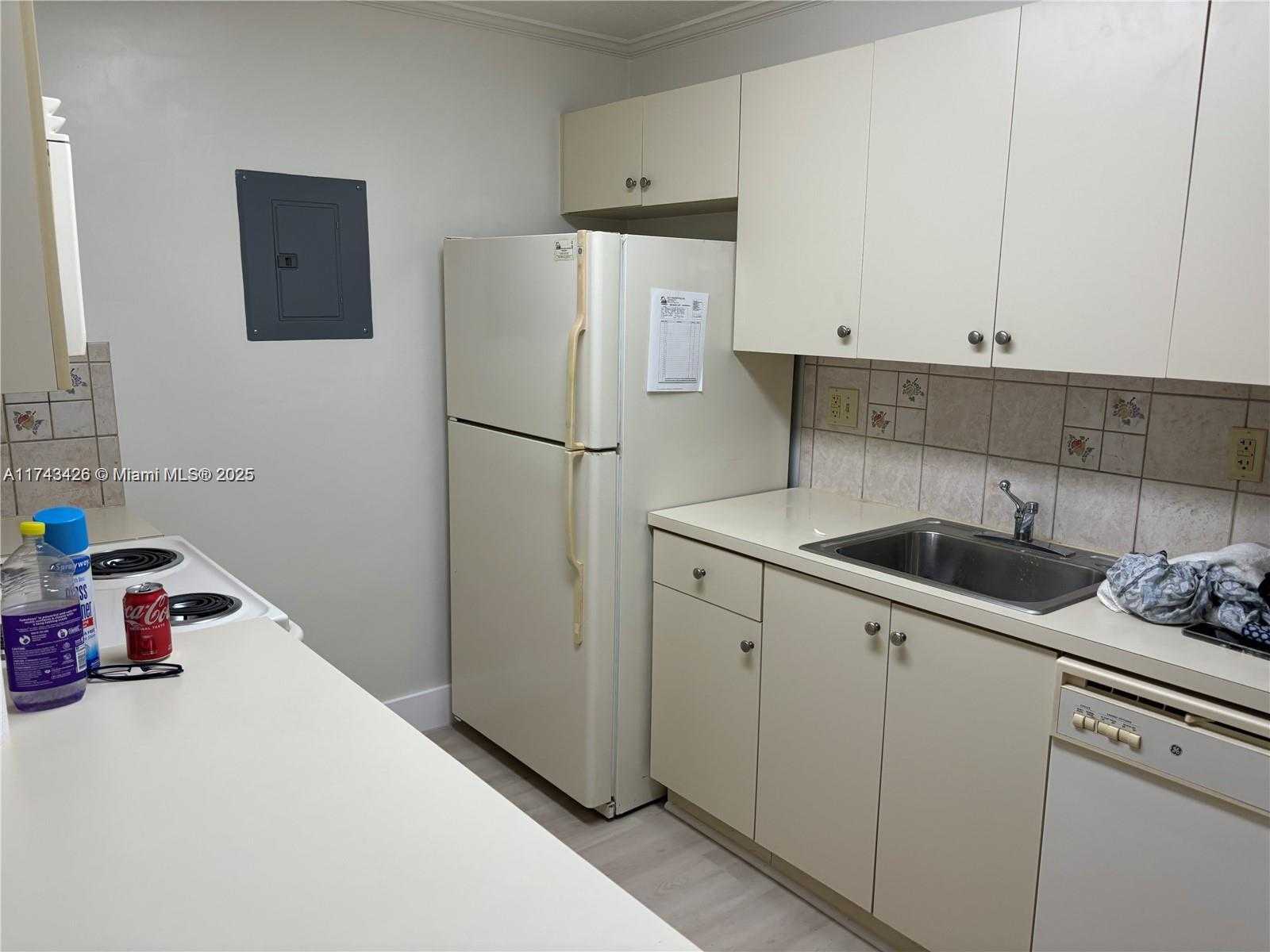 Small Image of 10744 NORTH KENDALL #M-18, Miami Number 3