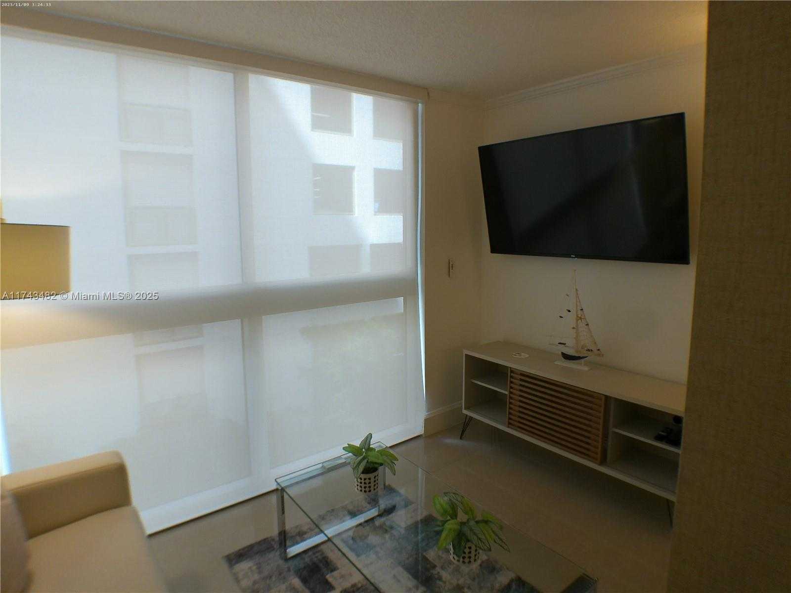 Small Image of 2951 SOUTH BAYSHORE DR #716, Miami Number 18