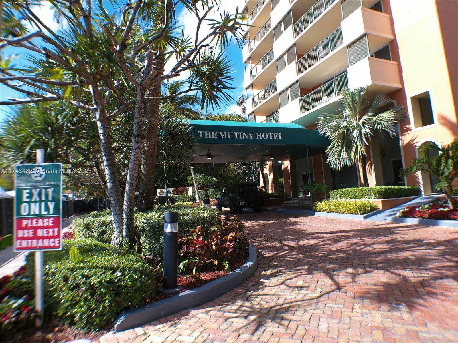 Small Image of 2951 SOUTH BAYSHORE DR #716, Miami Number 2