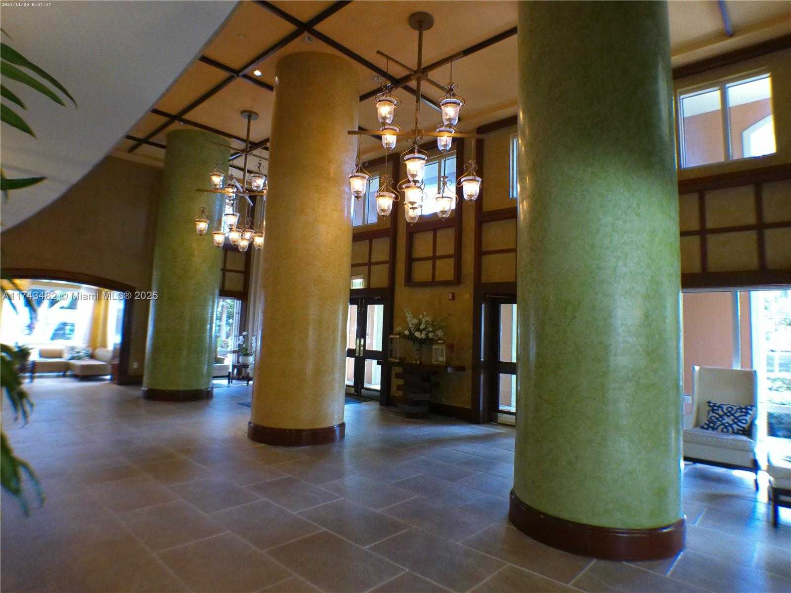 Small Image of 2951 SOUTH BAYSHORE DR #716, Miami Number 4