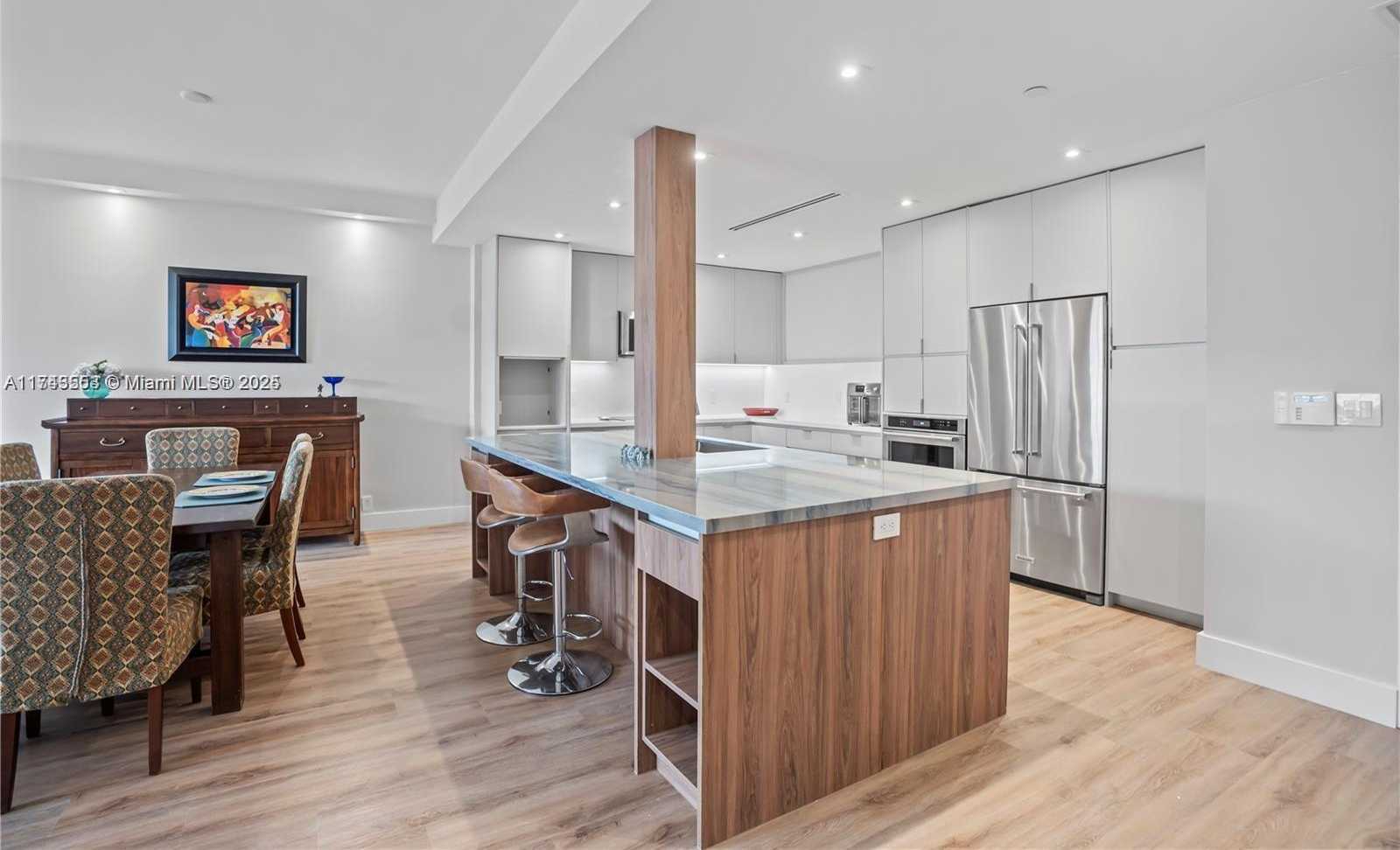 Small Image of 251 CRANDON BLVD #1026, Key Biscayne Number 5