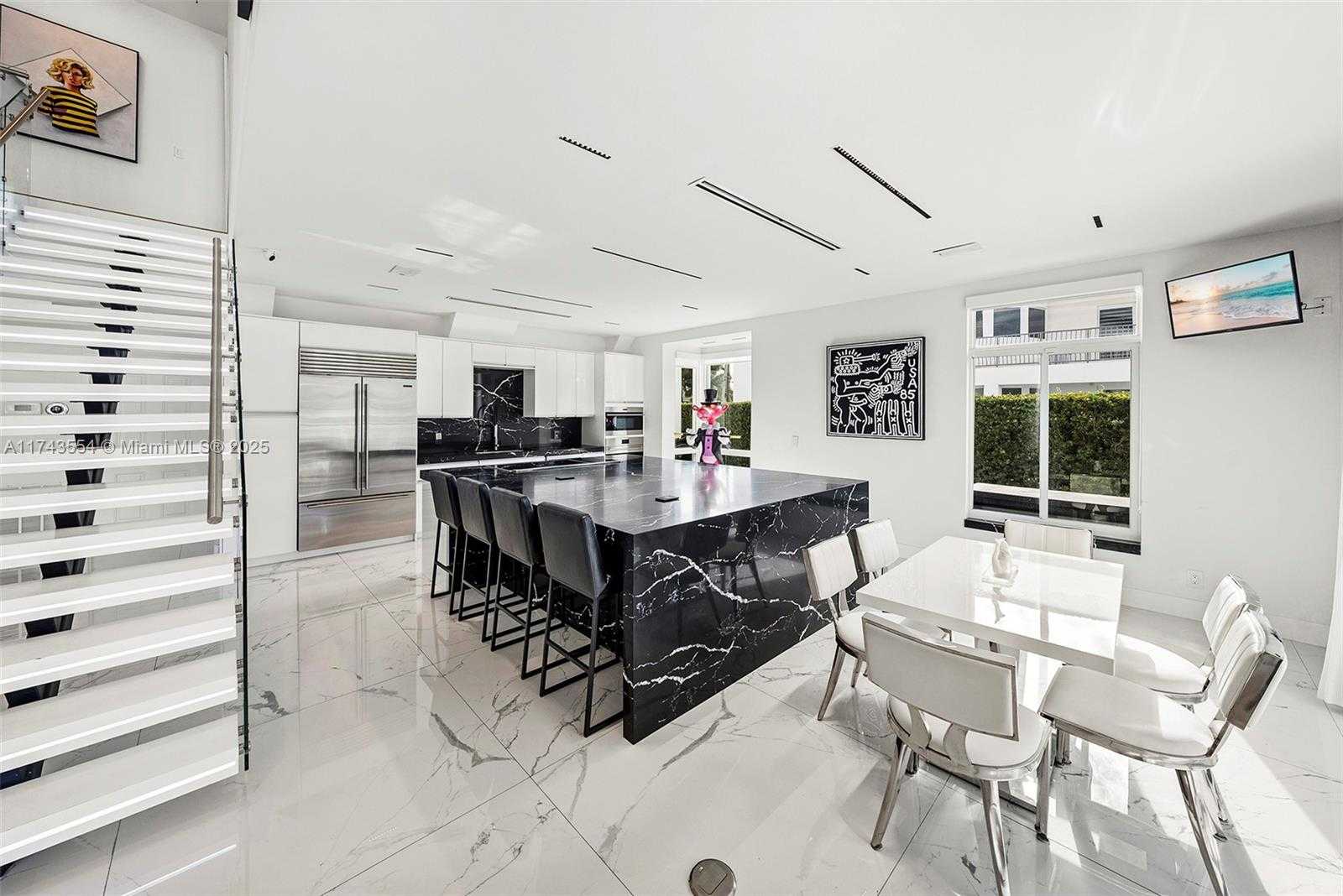 Small Image of 3251 NORTH EAST 164TH ST, North Miami Beach Number 19