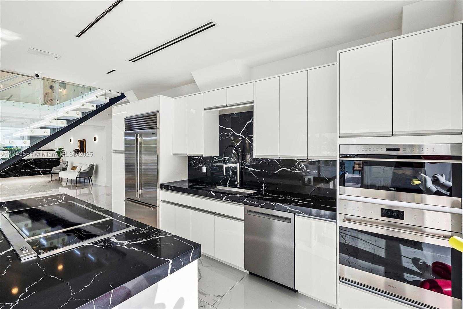 Small Image of 3251 NORTH EAST 164TH ST, North Miami Beach Number 21