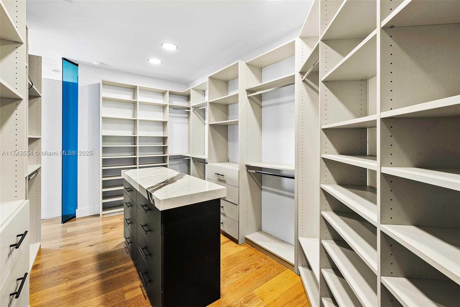 Small Image of 3251 NORTH EAST 164TH ST, North Miami Beach Number 29