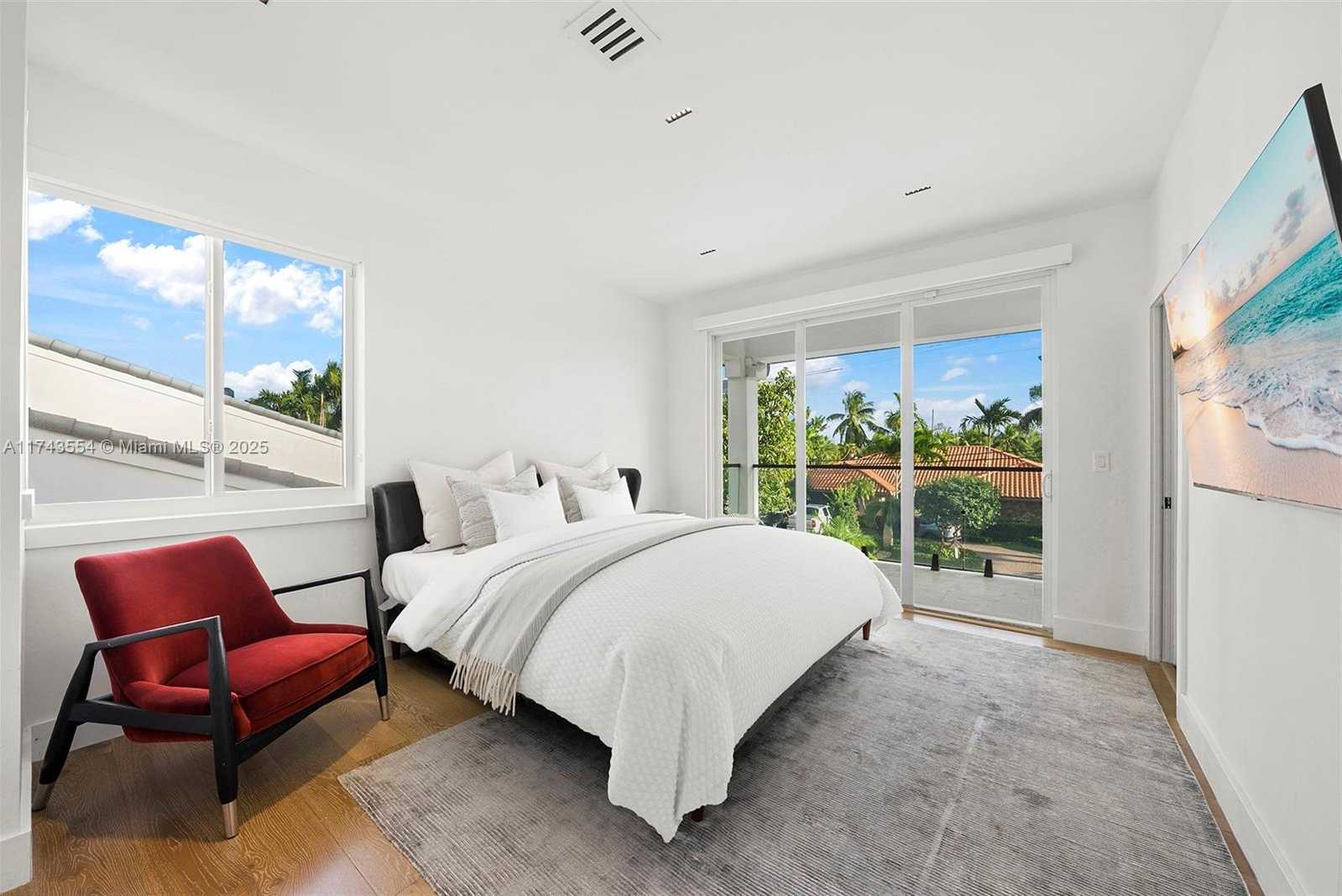 Small Image of 3251 NORTH EAST 164TH ST, North Miami Beach Number 38