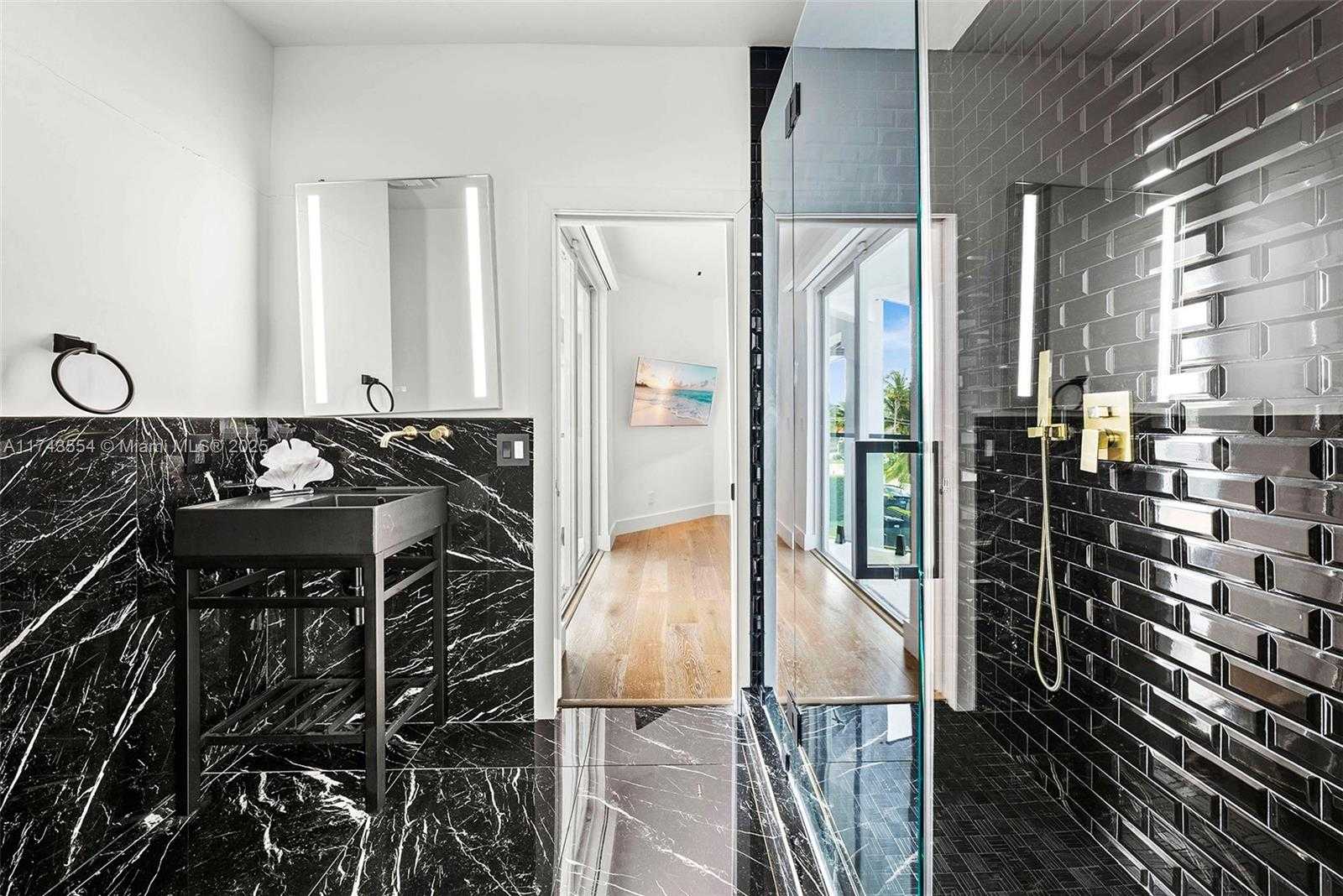 Small Image of 3251 NORTH EAST 164TH ST, North Miami Beach Number 40