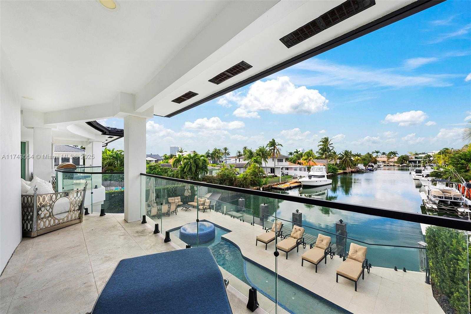 Small Image of 3251 NORTH EAST 164TH ST, North Miami Beach Number 45