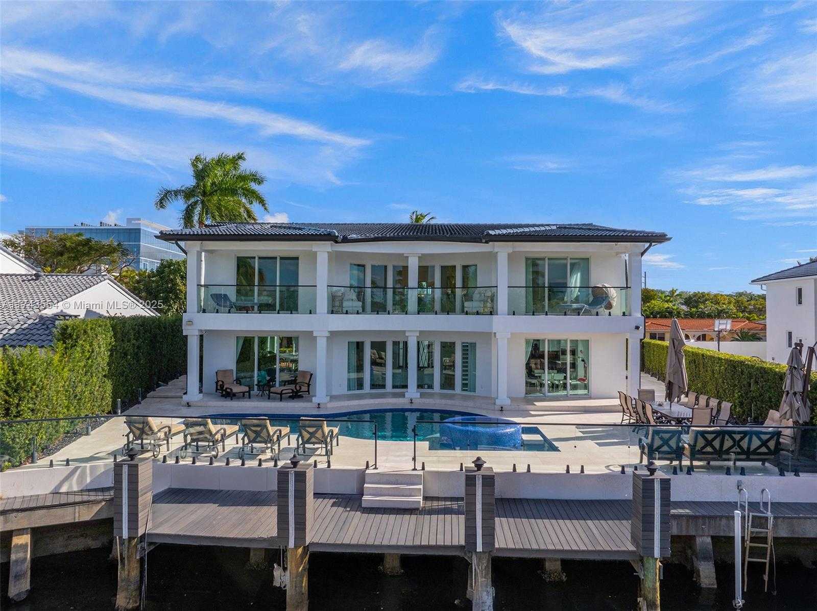 Small Image of 3251 NORTH EAST 164TH ST, North Miami Beach Number 47