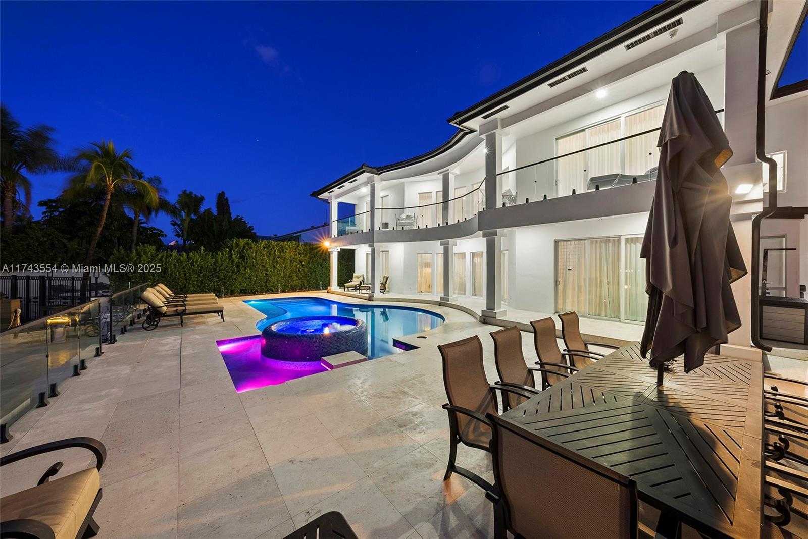 Small Image of 3251 NORTH EAST 164TH ST, North Miami Beach Number 70