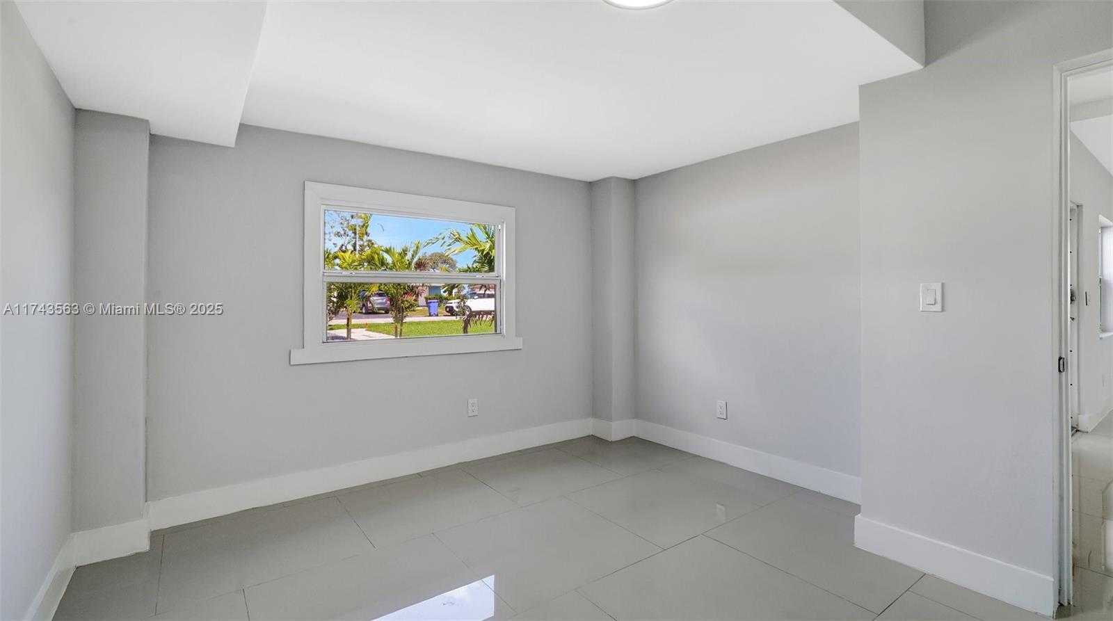 Small Image of 1950 NORTH EAST 179TH ST, North Miami Beach Number 16