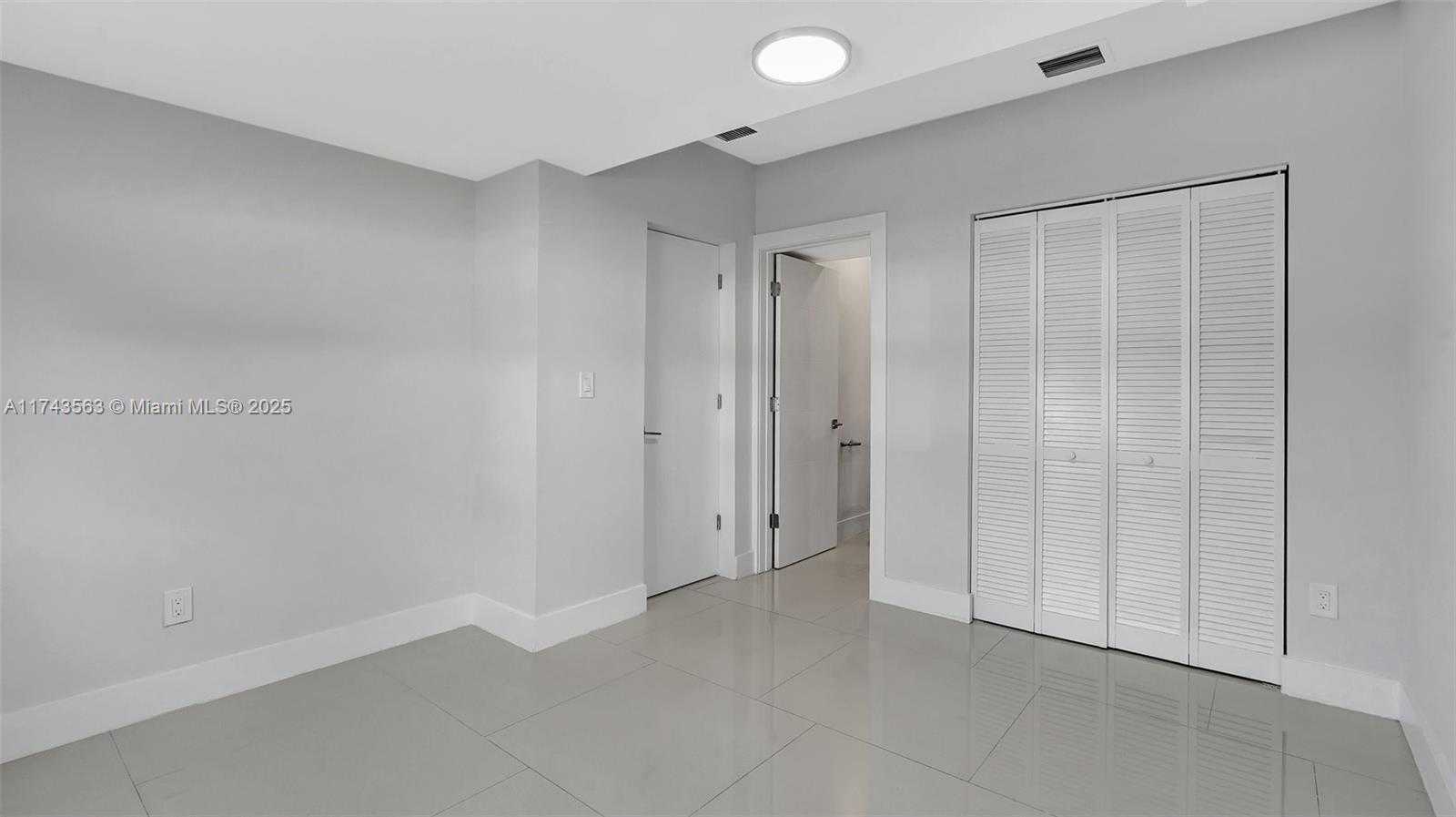 Small Image of 1950 NORTH EAST 179TH ST, North Miami Beach Number 18