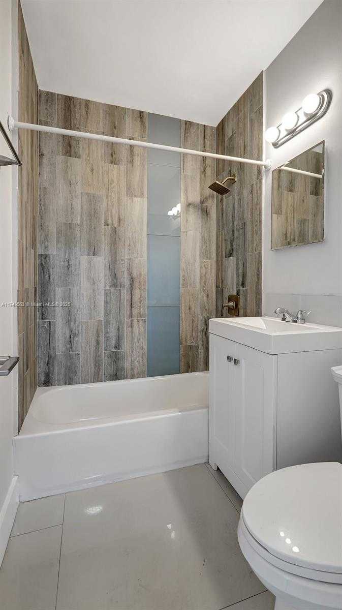 Small Image of 1950 NORTH EAST 179TH ST, North Miami Beach Number 27