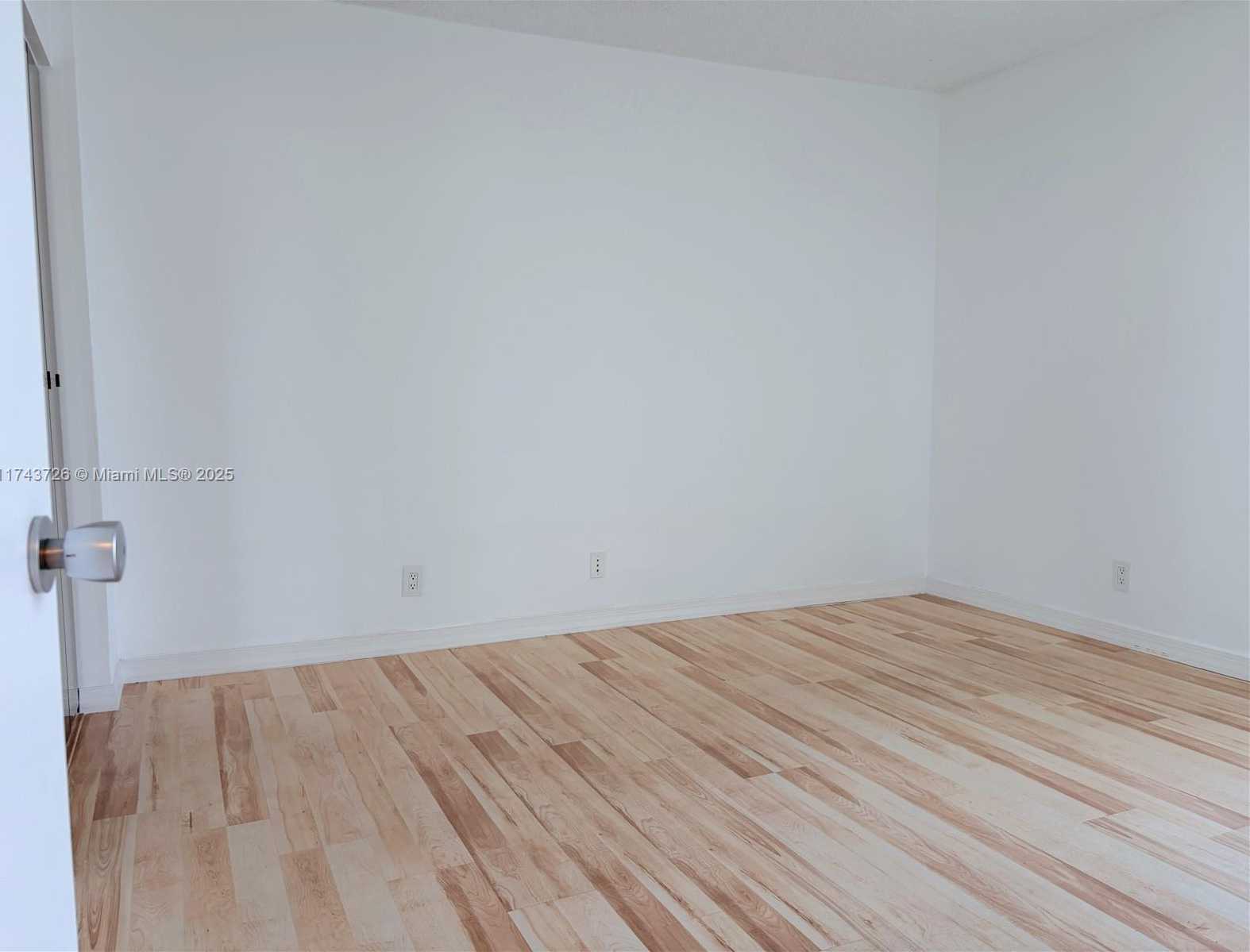 Small Image of 20355 NORTH EAST 34TH CT #2423, Aventura Number 12