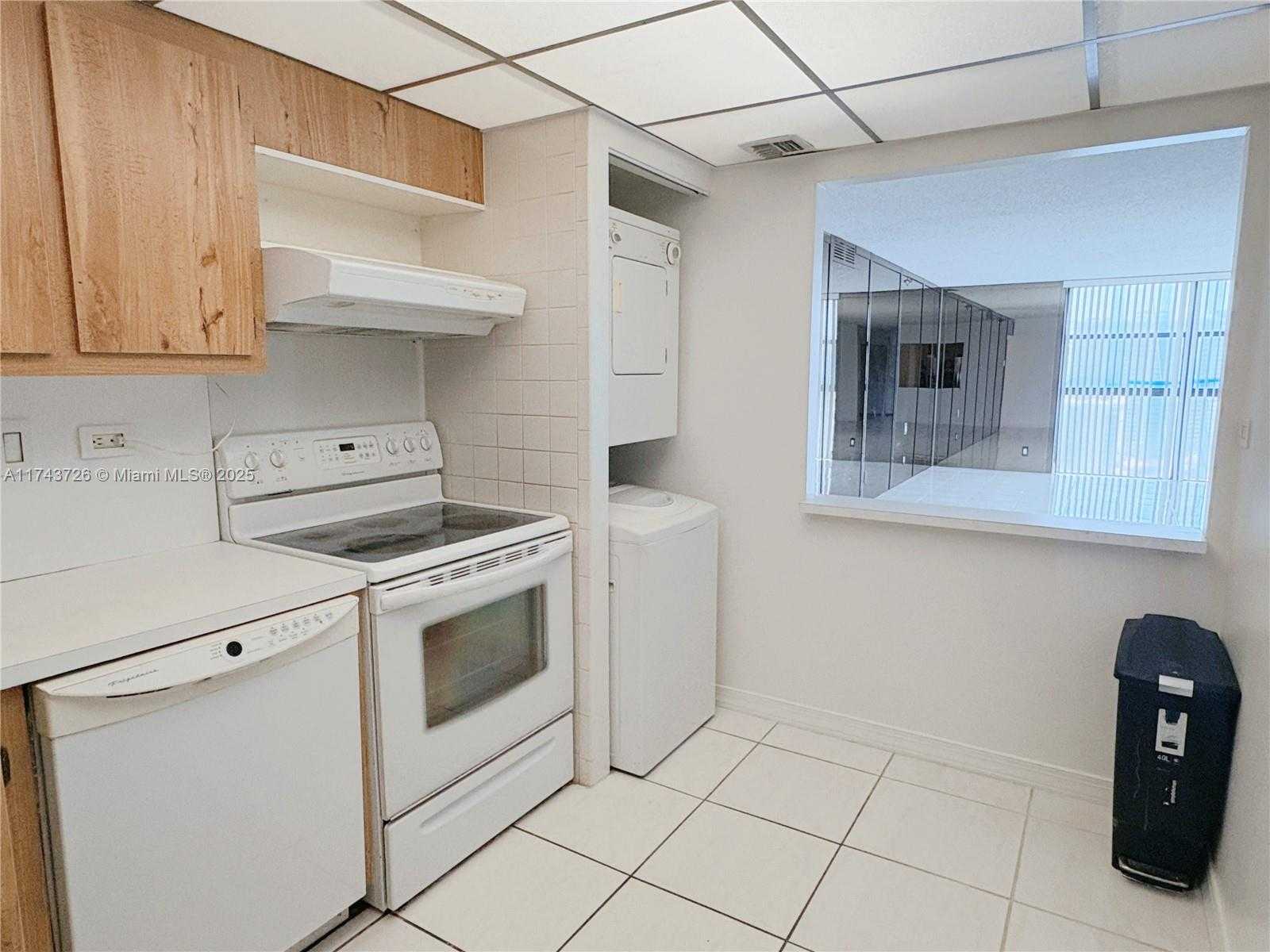 Small Image of 20355 NORTH EAST 34TH CT #2423, Aventura Number 15
