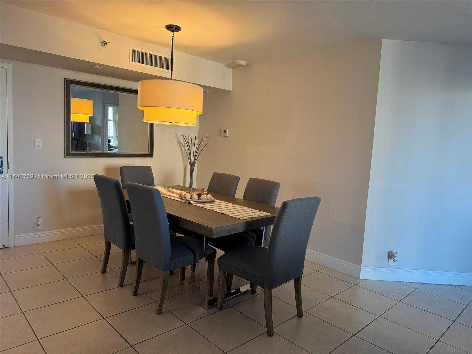 Small Image of 3530 MYSTIC POINTE DR #1907, Aventura Number 12