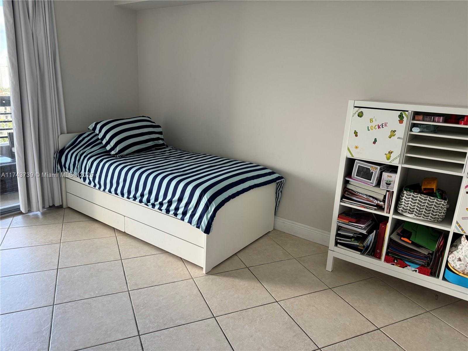 Small Image of 3530 MYSTIC POINTE DR #1907, Aventura Number 20