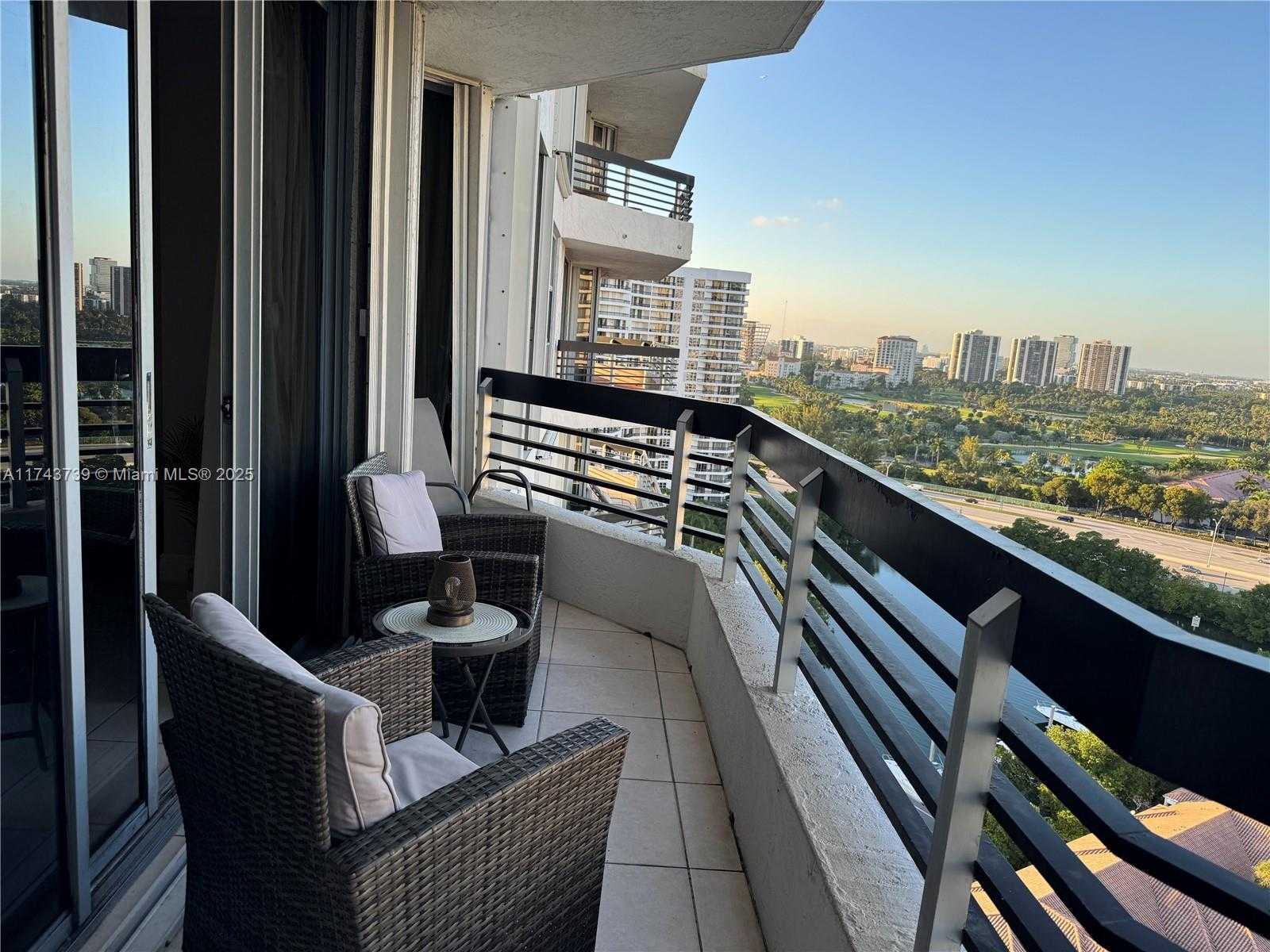 Small Image of 3530 MYSTIC POINTE DR #1907, Aventura Number 27