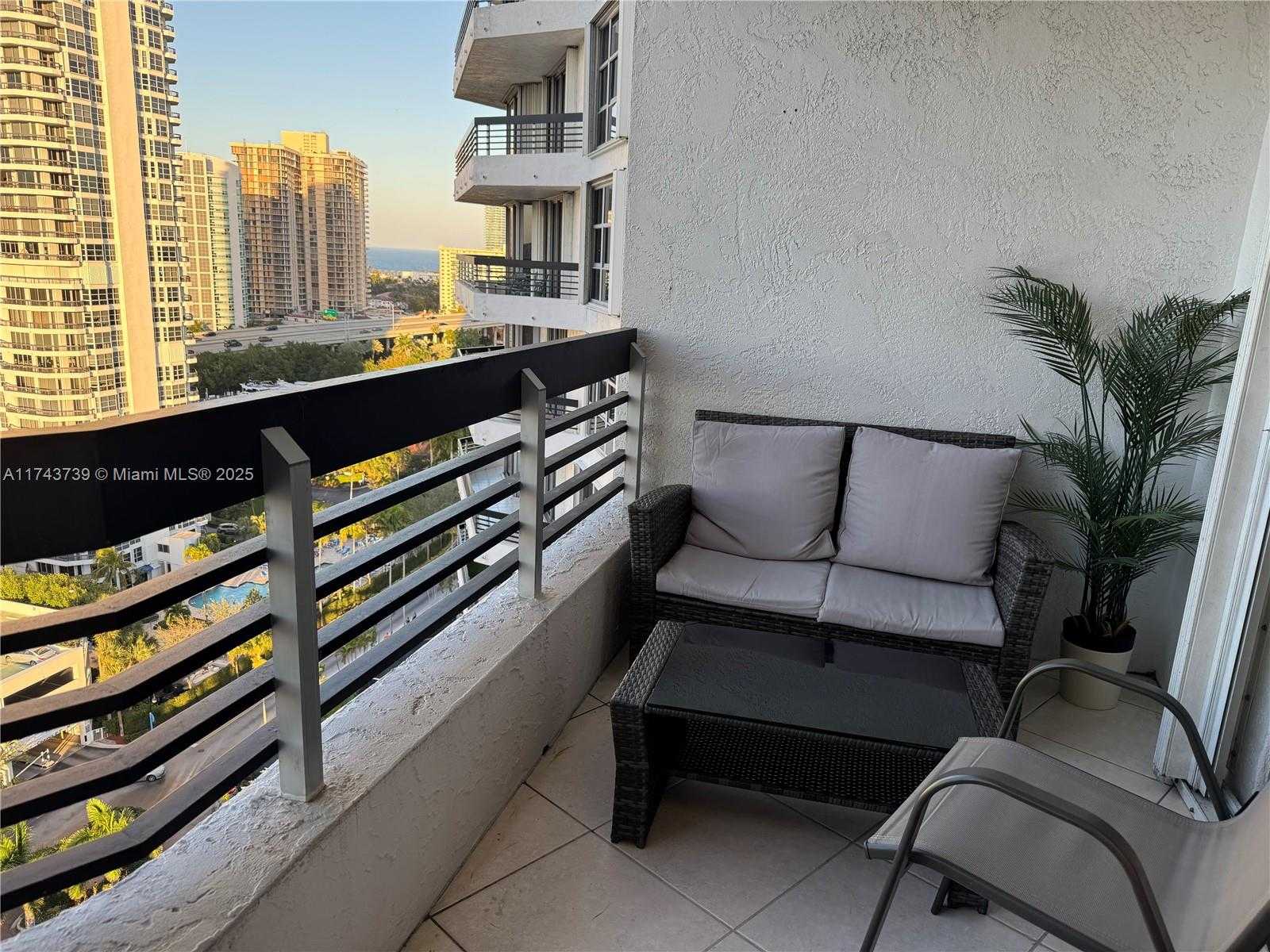 Small Image of 3530 MYSTIC POINTE DR #1907, Aventura Number 28