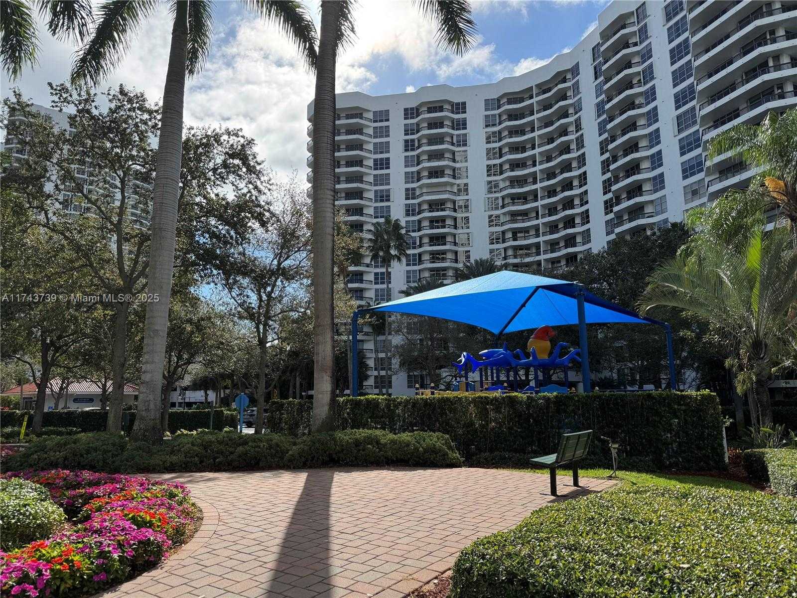 Small Image of 3530 MYSTIC POINTE DR #1907, Aventura Number 3