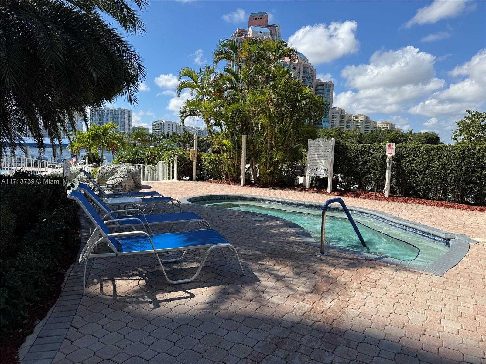 Small Image of 3530 MYSTIC POINTE DR #1907, Aventura Number 9