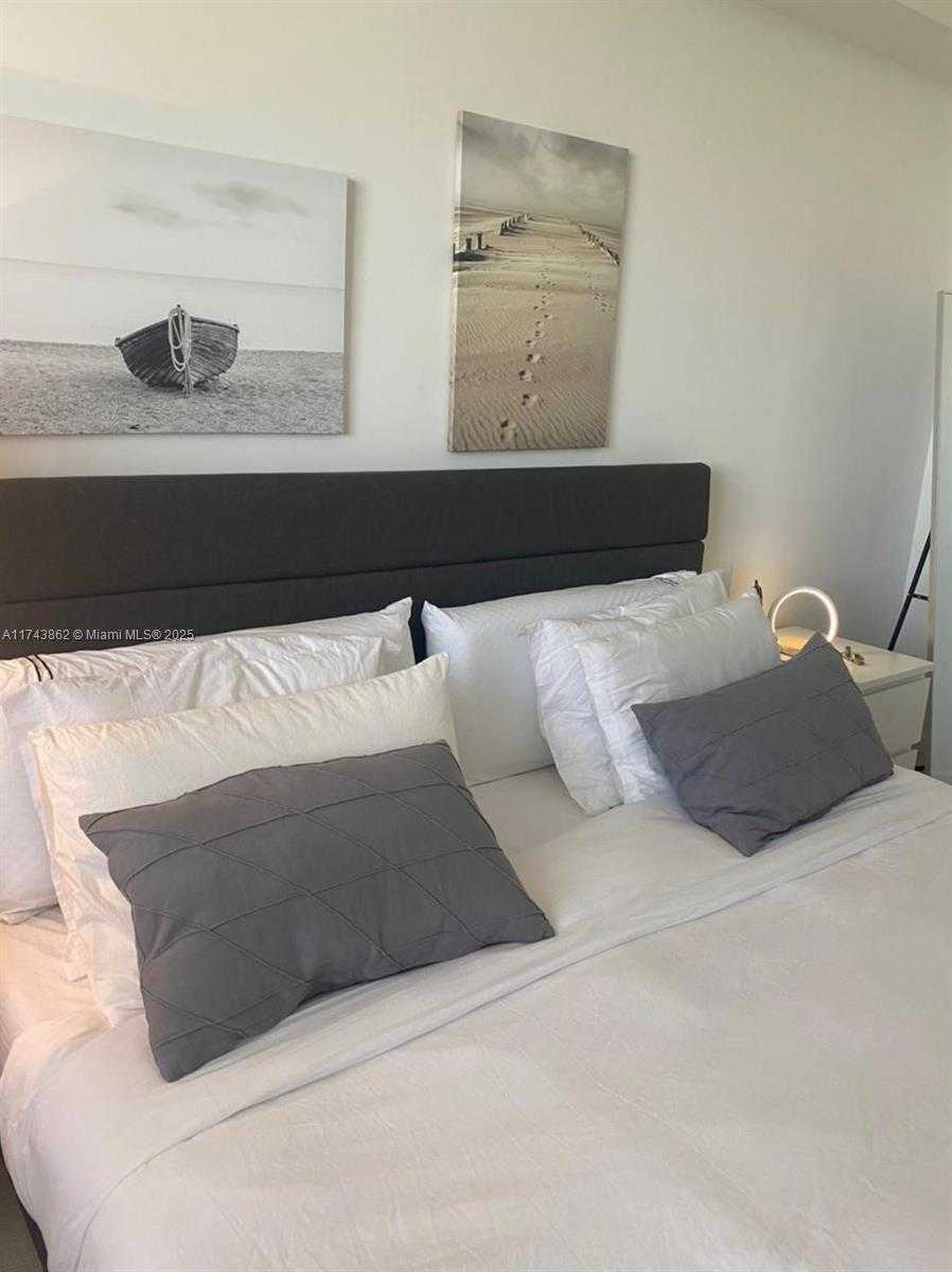 Small Image of 2775 NORTH EAST 187TH ST #414, Aventura Number 12