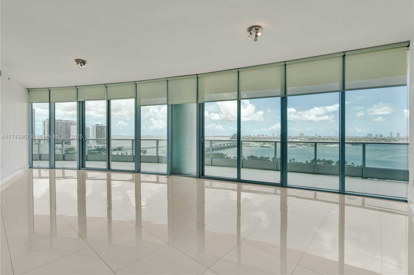 Small Image of 900 BISCAYNE BLVD #2206, Miami Number 15