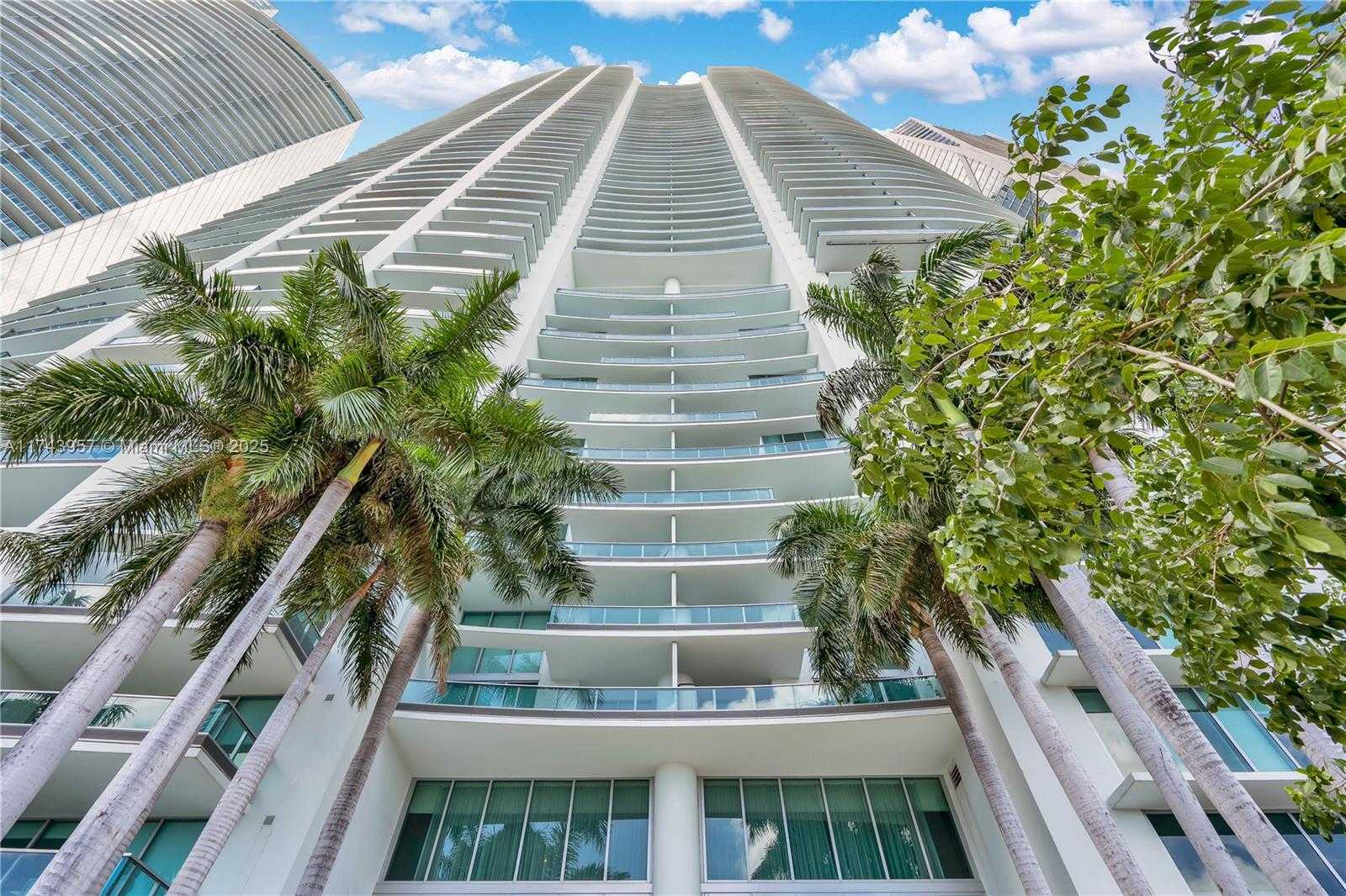 Small Image of 900 BISCAYNE BLVD #2206, Miami Number 5