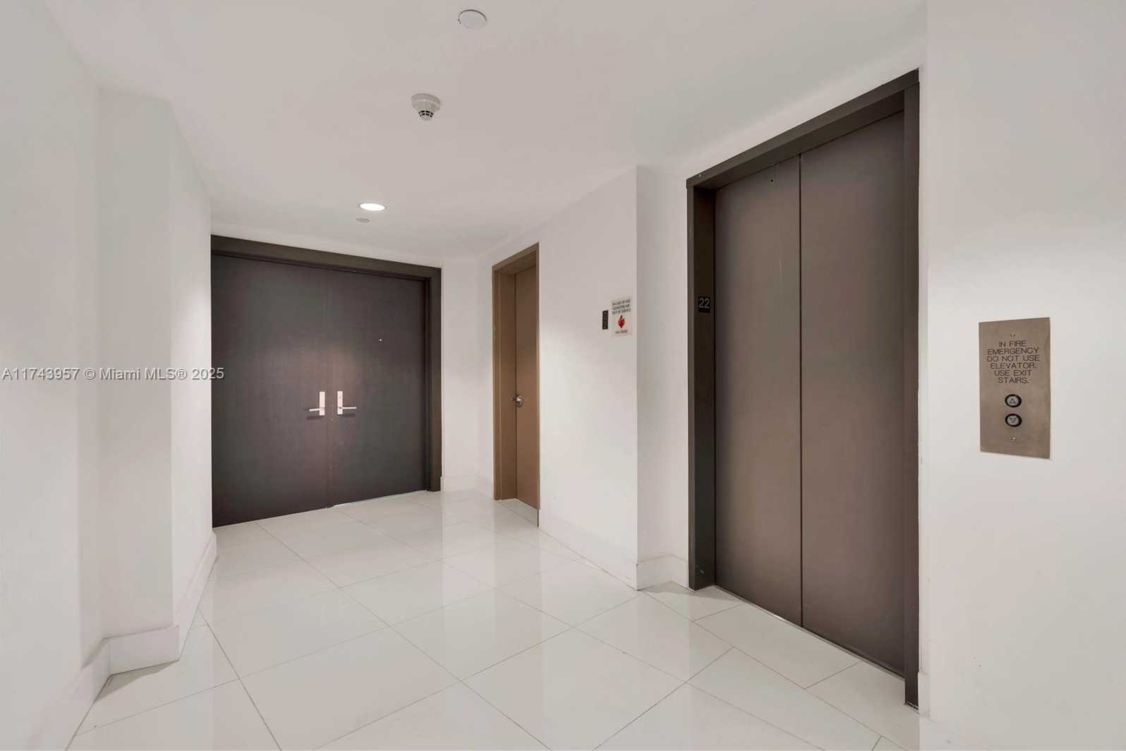 Small Image of 900 BISCAYNE BLVD #2206, Miami Number 7