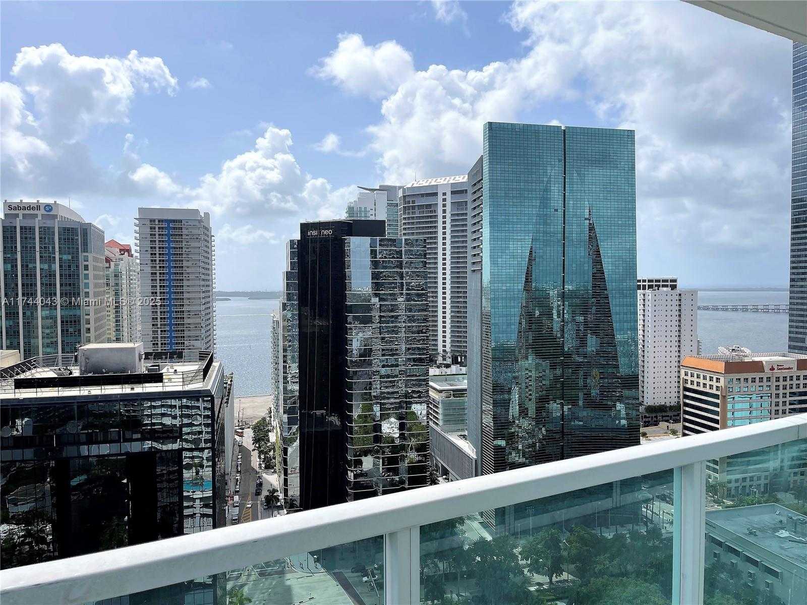 Small Image of 1250 SOUTH MIAMI AVE #2906, Miami Number 3