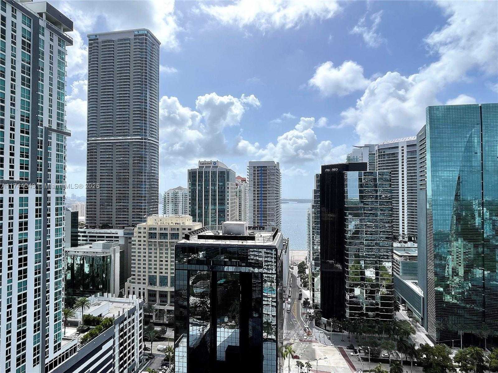Small Image of 1250 SOUTH MIAMI AVE #2906, Miami Number 4