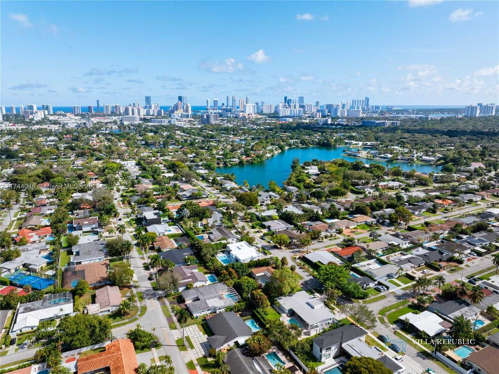 Small Image of 1941 NORTH EAST 196TH TER, Miami Number 92