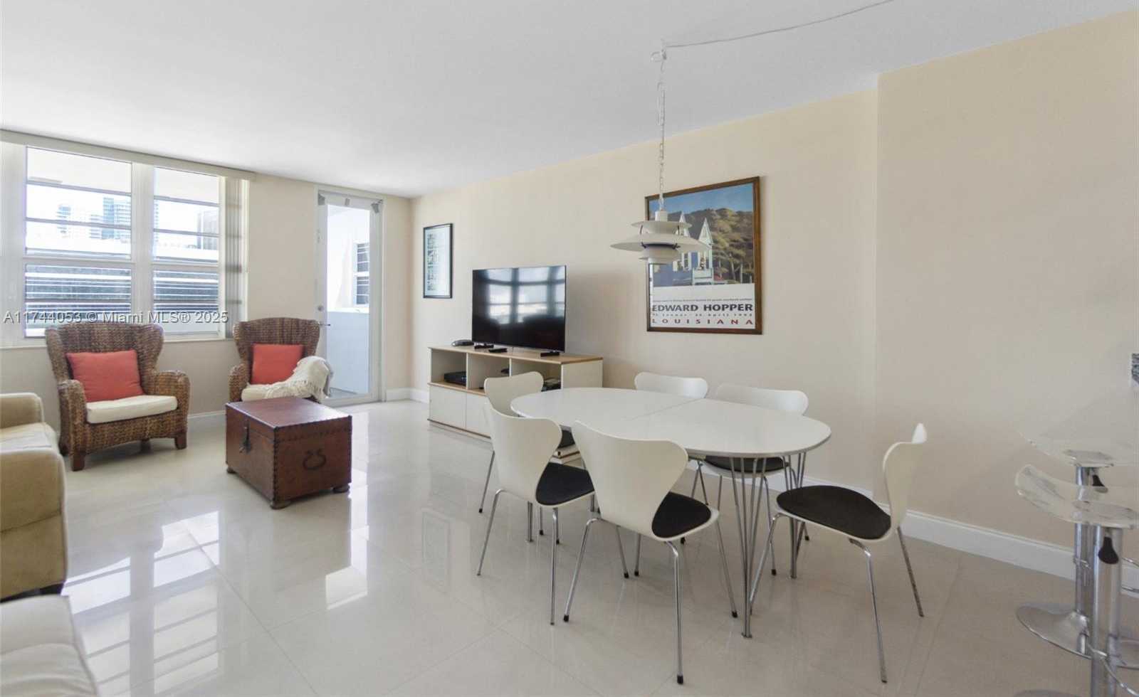 Small Image of 100 LINCOLN RD #1108, Miami Beach Number 2