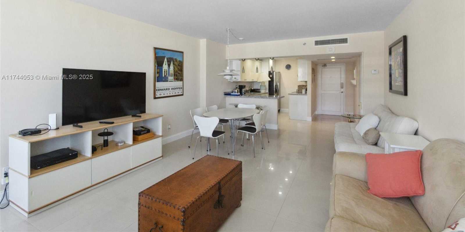 Small Image of 100 LINCOLN RD #1108, Miami Beach Number 3