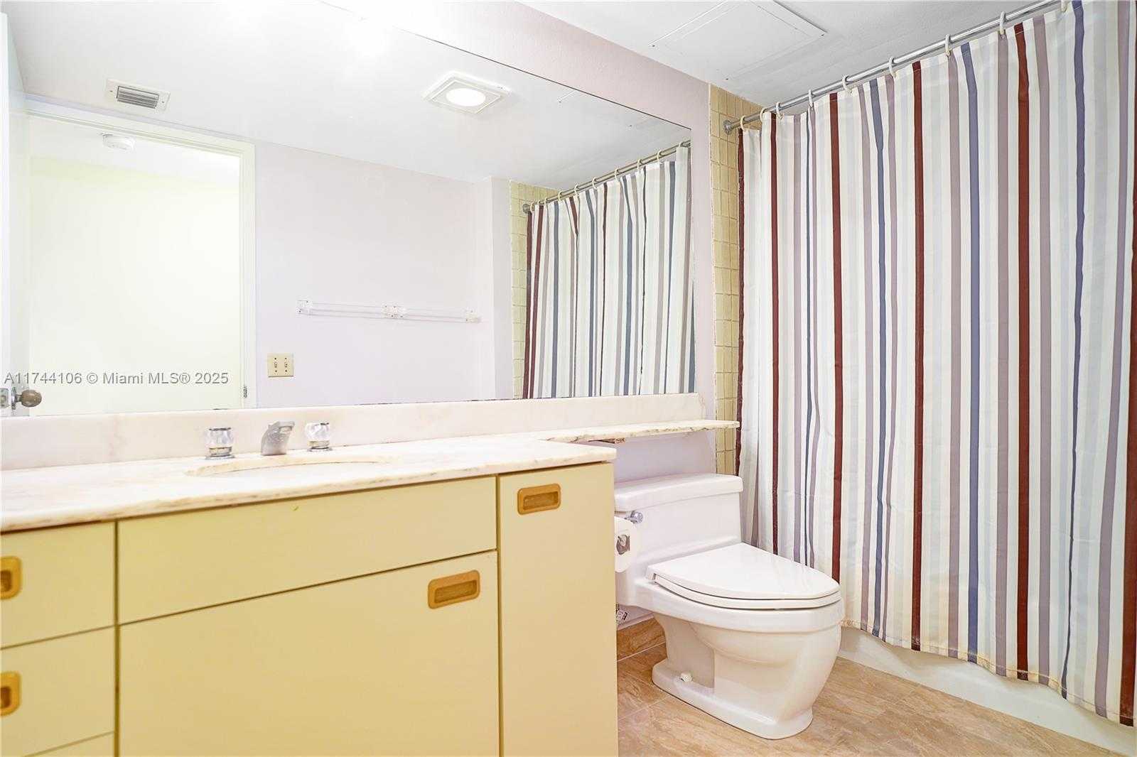 Small Image of 161 CRANDON BLVD #212, Key Biscayne Number 10