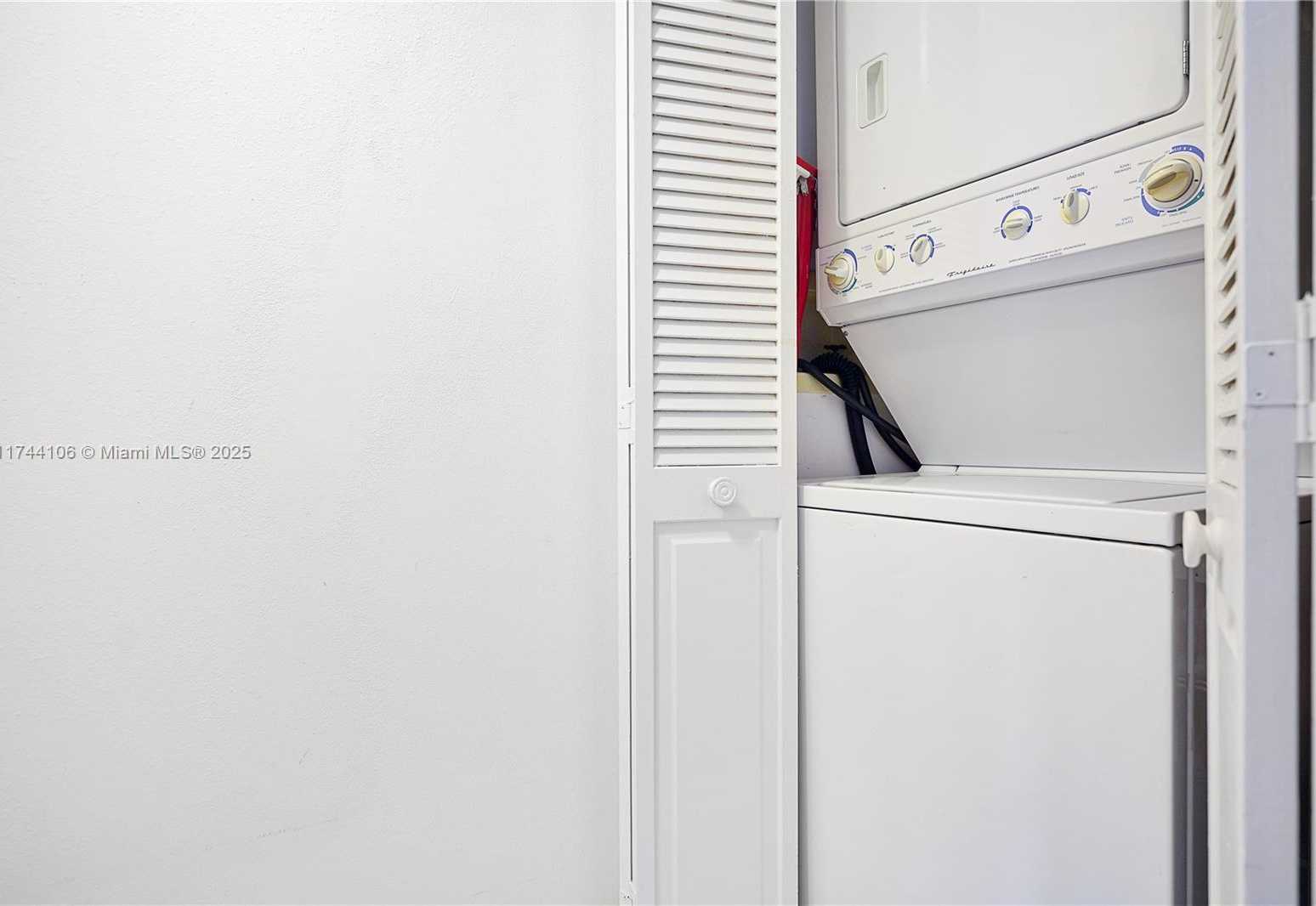 Small Image of 161 CRANDON BLVD #212, Key Biscayne Number 11