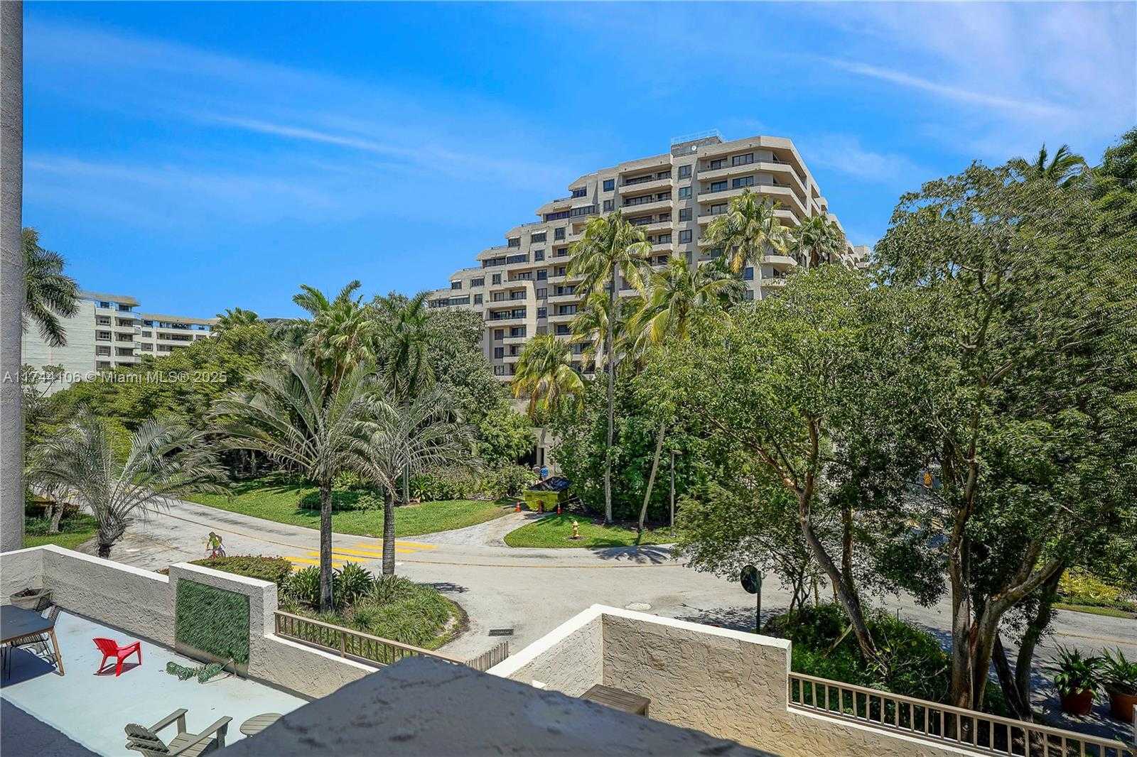Small Image of 161 CRANDON BLVD #212, Key Biscayne Number 13
