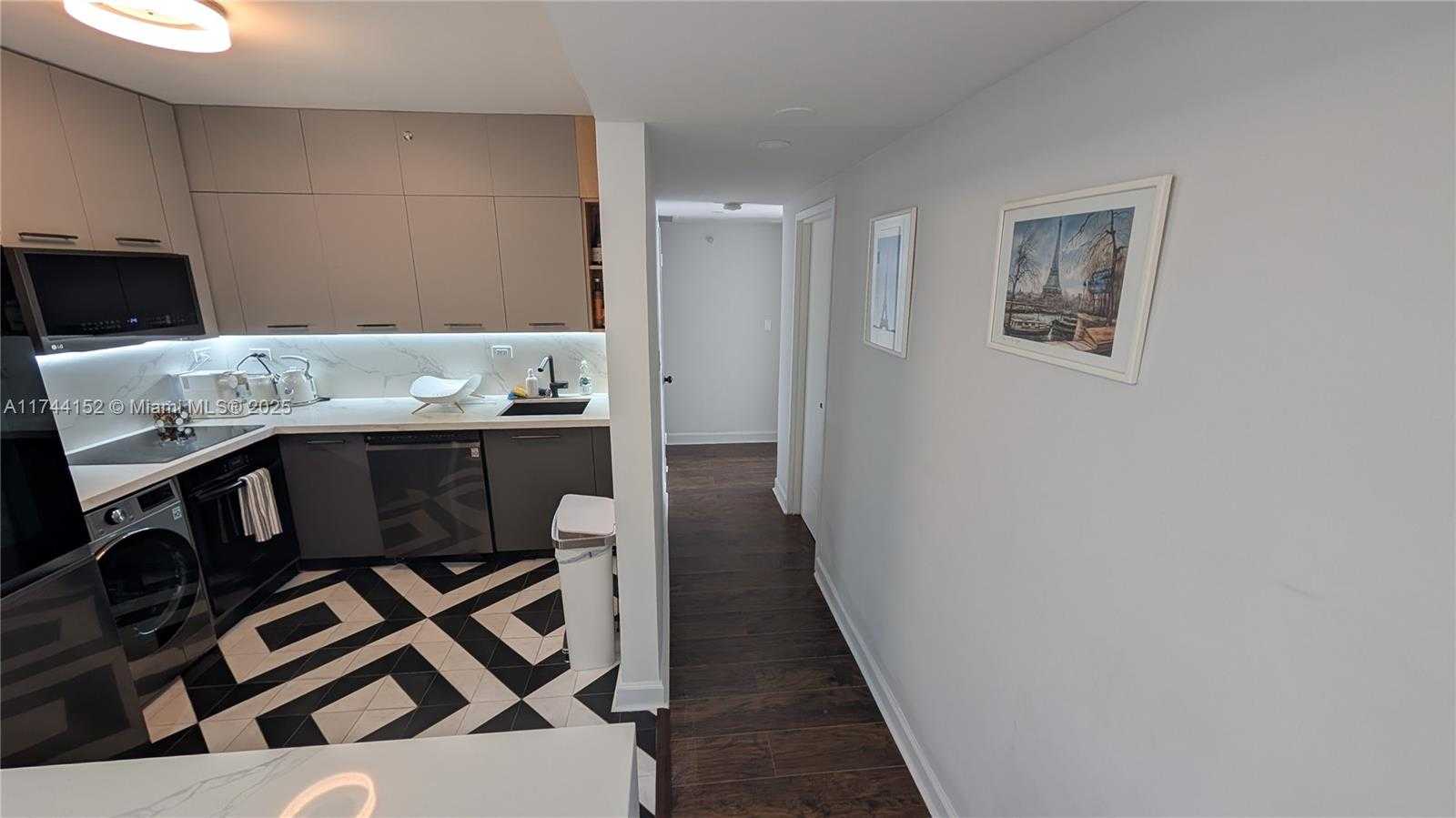 Small Image of 1500 BAY RD #822S, Miami Beach Number 10