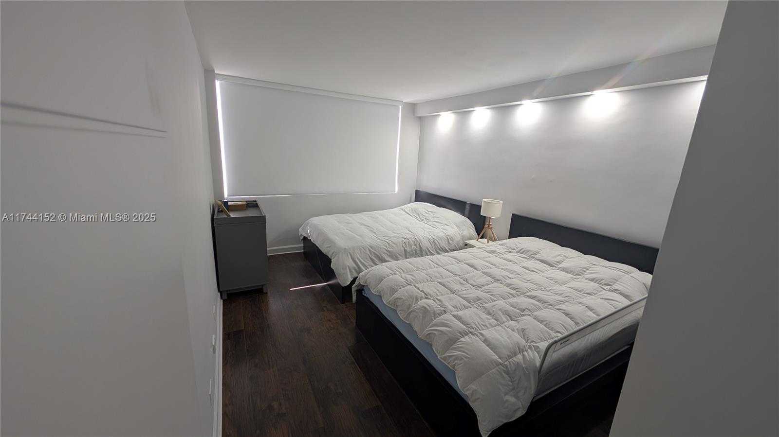 Small Image of 1500 BAY RD #822S, Miami Beach Number 13