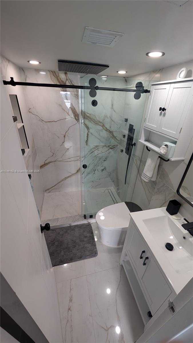Small Image of 1500 BAY RD #822S, Miami Beach Number 18