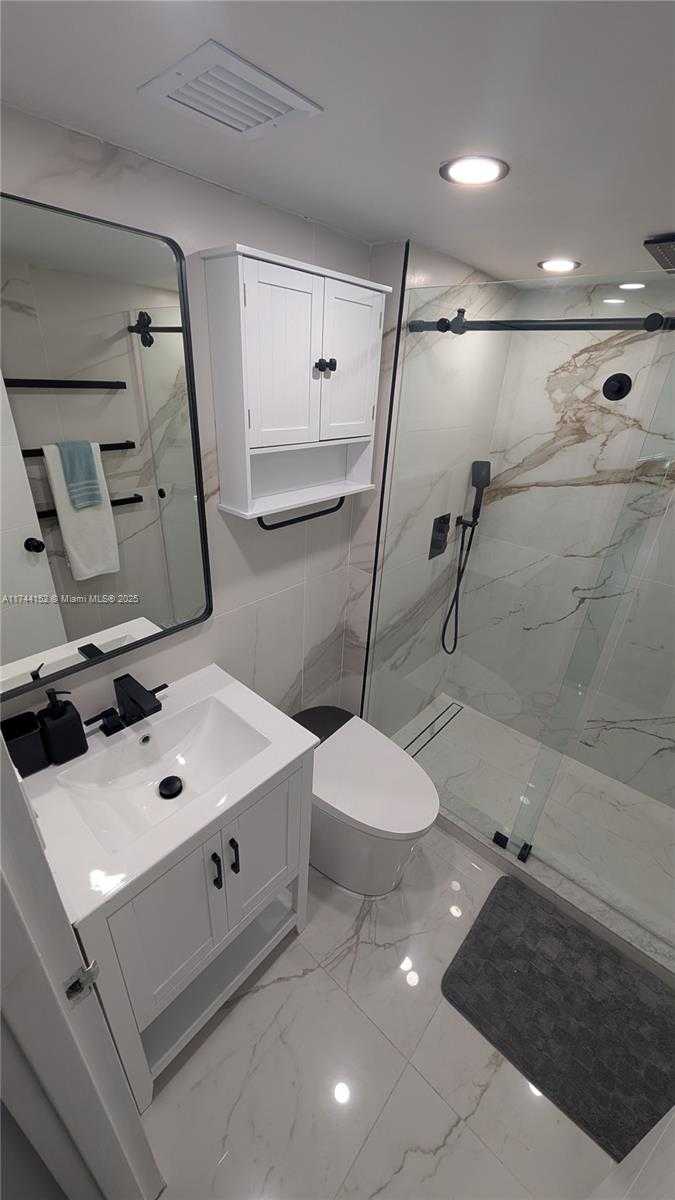 Small Image of 1500 BAY RD #822S, Miami Beach Number 20