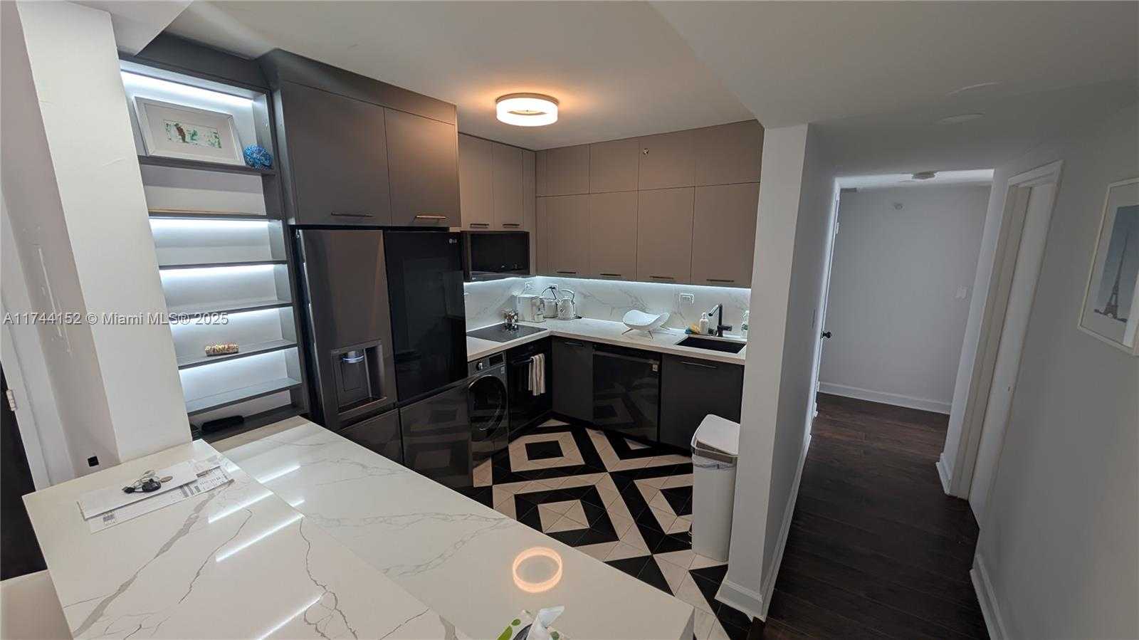 Small Image of 1500 BAY RD #822S, Miami Beach Number 7